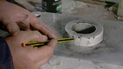 We've got a crack here, - Great Rail Restorations with Peter Snow