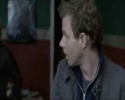 We've got a name.
Michael James Dawson. - Wire in the Blood