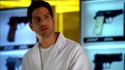 We've got a plastic frag. - CSI: Miami