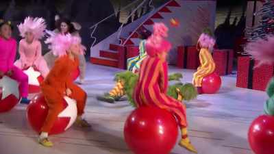 ♪ We've got a present - Dr. Seuss' The Grinch Musical