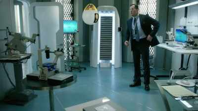 - We've got to find
that android. - I Am Frankie