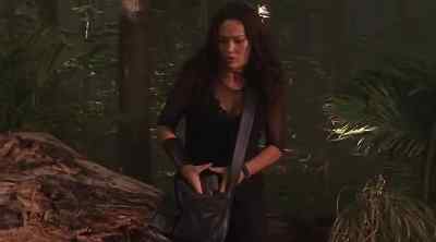We've got to get
these guys off our tails. - Relic Hunter