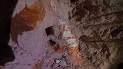 We've got some more material
that might turn into colour, - Outback Opal Hunters