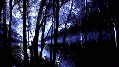 We've got strange objects moving
away from us, a beam coming out - Truth Hunter