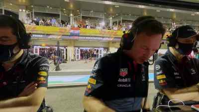 We've gotta have a go at that. - Formula 1: Drive to Survive