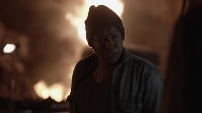 We've gotta
kill the fire! - Fear the Walking Dead