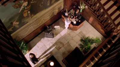 - We've had some faxes
for you, Mr. Elliott. - Hustle