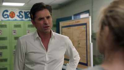 Wha-- How-- I don't even know you,
and you don't know me, so-- - Big Shot