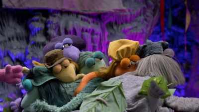 What a beautiful, joyful mess! - Fraggle Rock: Back to the Rock