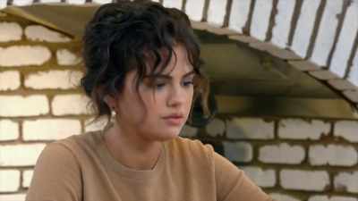 - What a great way to turn something you love - Selena + Chef