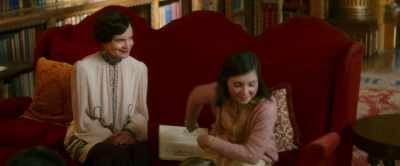 - What a lovely surprise.
- Tom had her driven - Downton Abbey: A New Era