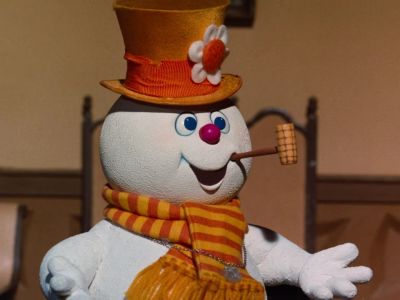 What a neat idea - Rudolph and Frosty's Christmas in July