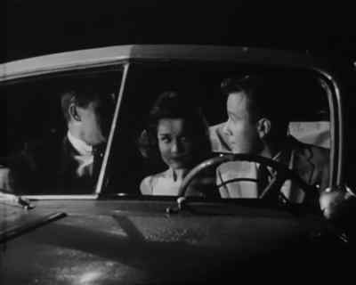 What a pile of junk ! - Invasion of the Saucer-Men