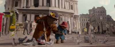 What a polite young pigeon. - Paddington 2