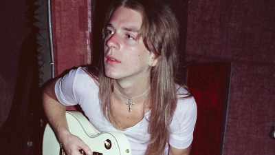 What a problem,
you know he's fit to be tied - Randy Rhoads: Reflections of a Guitar Icon