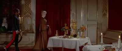 What a waste! Caviar, champagne... - Mayerling