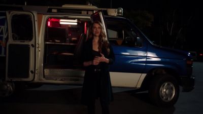 What about a news van? - 9-1-1
