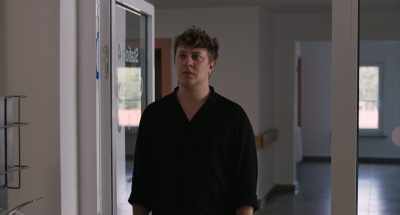 - What about Leon?
- He's in a terrible state. - Afire