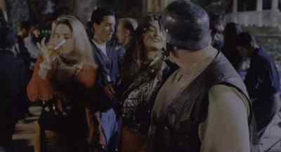 - What about me?
- We'll catch you later, baby. - Tammy and the T Rex