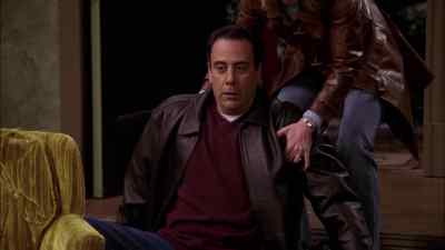 What am I sittin' in? - Everybody Loves Raymond