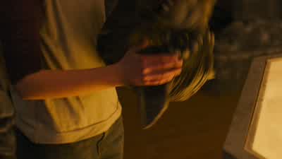 What am I supposed to do with this? - The Last of Us
