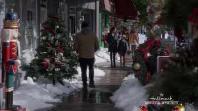 What are we buying? - A Bramble House Christmas