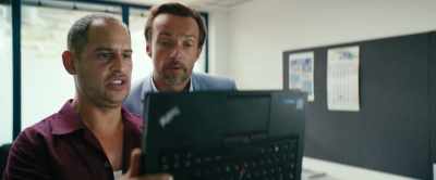 -What are you doing?
-And I wanted to-- - Lommbock