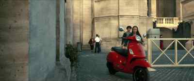 - What are you doing?
- Anything I can. - My Spy: The Eternal City