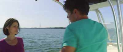 - What are you doing?
- Bernie, he found those girls, right? - Bernie the Dolphin 2
