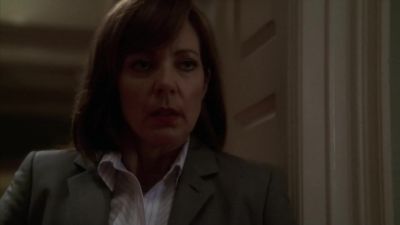- What are you doing?
- Don't let him back in? - The West Wing
