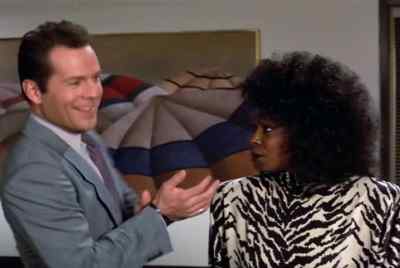 - What are they doing this for?
- Because you're a hero. - Moonlighting