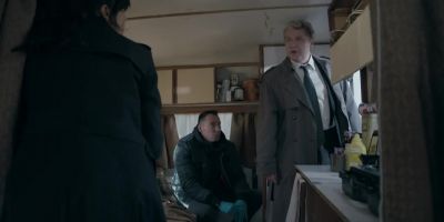 What are you doing here, Andrew?
Following a lead. - Silent Witness