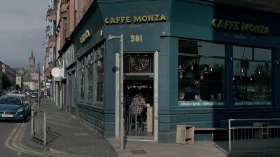 - What are you doing here?
- Come to see you. - Shetland