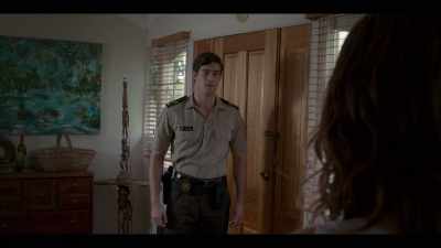 - What are you doing here?
- I know what you are. - Tidelands