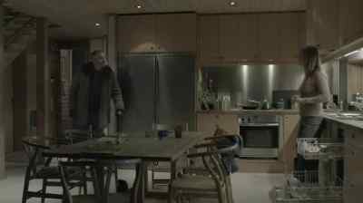 - What are you doing here?
- I need clothes. - The Bridge