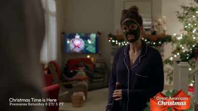 - What are you doing here?
- I had to get some tools and towels from the basement. - The Great Christmas Switch