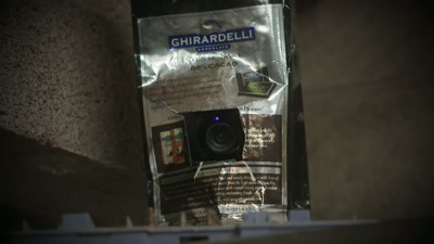 What are you doing here?
I'm getting my... Get out of here. - Killers: Caught on Camera