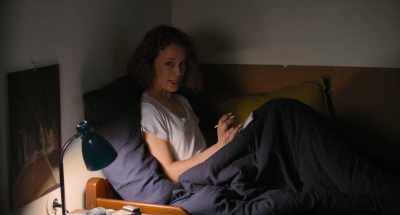 - What are you doing here?
- It seems my room is occupied. - Afire