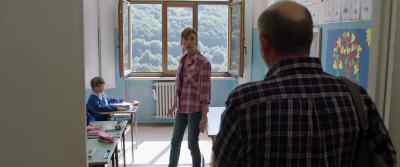 What are you doing here? - Un mondo a parte