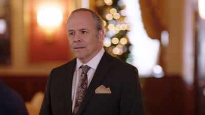 - What are you doing here? - Royally Yours, This Christmas