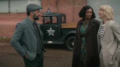 - What are you doing here? - Frankie Drake Mysteries