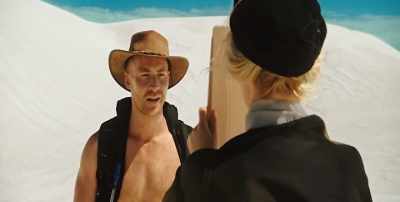 - What are you doing here?
- We have a tracker, remember? - The Naked Wanderer