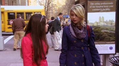 What are you doing? He's gorgeous. - Gossip Girl