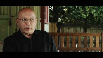What are they doing that I don't know about?" - Interview with the Extraterrestrial