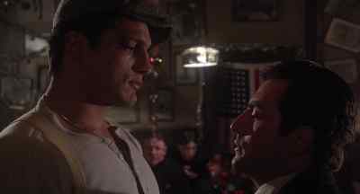 - What are you doing?
- I think I can win. - Paradise Alley