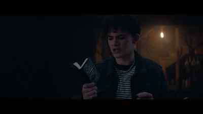 - What are you doing?
- I'm banishing you. - Agatha All Along
