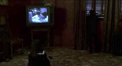 - What are you doing?
- I'm escaping. - Four Rooms