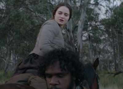 -What are you doing?
-I'm getting us food. - The Nightingale