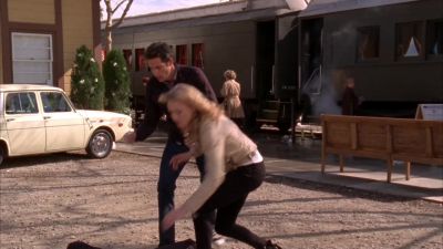 What are you doing?
I'm looking for the cuff keys. - Chuck