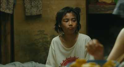 What are you doing?
It shouldn't be hard to find. - Shoplifters